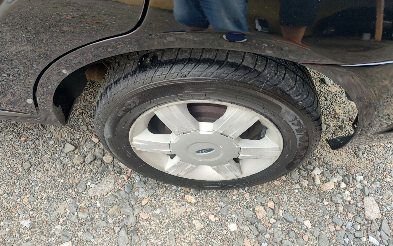 imagem-https://www.socarrao.com.br/sc-vehicle-images-prod/51518/1770736061429-SU1HXzIwMjYwMjEwXzA5MjUyODUxMl9IRFIuanBn.jpg