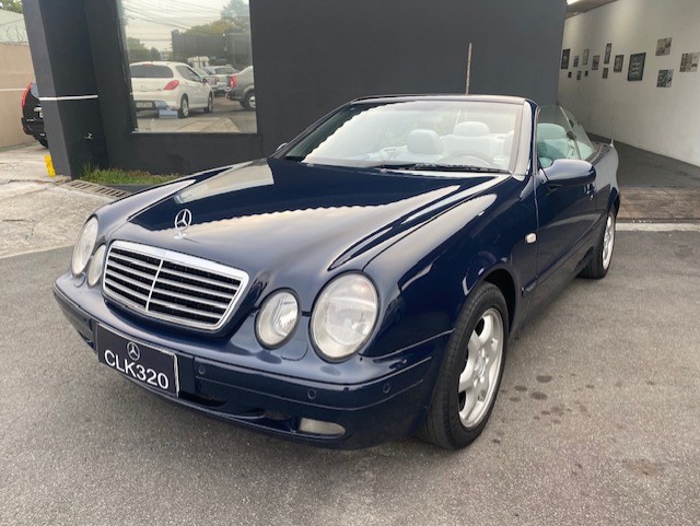 Mercedes-Benz CLK-320 Sport Cabriolet na cor Azul em Curitiba / PR - 51522