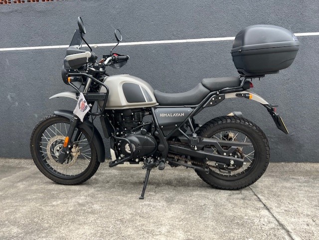 Royal Enfield Himalayan 411 EFI  na cor Cinza em Curitiba / PR - 51541