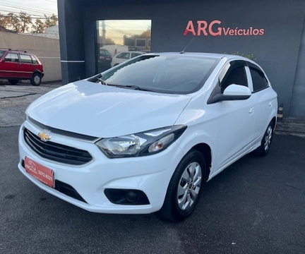 Chevrolet Onix 2018 Branco — foto 1 de 3