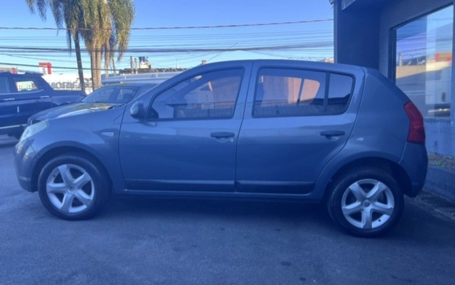 imagem-https://www.socarrao.com.br/sc-vehicle-images-prod/51559/1787344905710-YjFmNGYzZTUtOGQyOC00NjBlLWE2NGMtODQ0YWI3MjFiYzMxLmpwZw.jpg