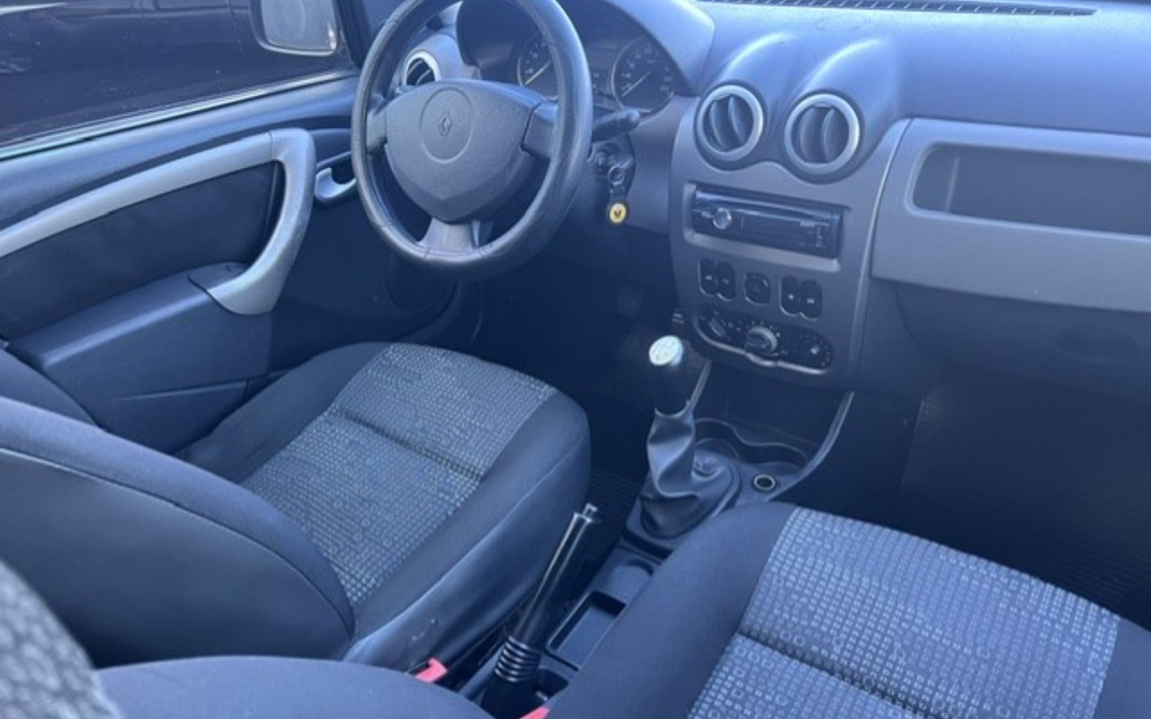 imagem-https://www.socarrao.com.br/sc-vehicle-images-prod/51559/1787344906100-YjNhMmE3OWMtZmZlMi00ZjJhLWJjMTktMjA3ZGVkMGNmMzAzLmpwZw.jpg