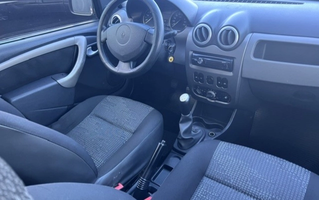 imagem-https://www.socarrao.com.br/sc-vehicle-images-prod/51559/1787344906100-YjNhMmE3OWMtZmZlMi00ZjJhLWJjMTktMjA3ZGVkMGNmMzAzLmpwZw.jpg