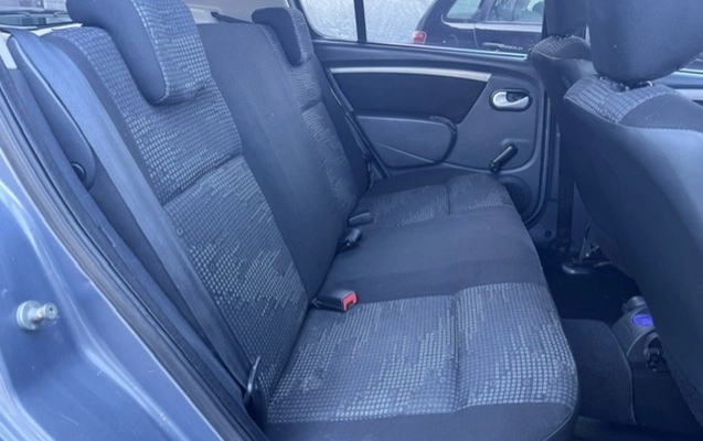 imagem-https://www.socarrao.com.br/sc-vehicle-images-prod/51559/1787344906466-NWY0YmI3MGUtNDE2MC00ZjAwLTljOWItMjFjMWI4Yjk2M2QwLmpwZw.jpg