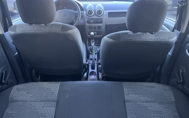 imagem-https://www.socarrao.com.br/sc-vehicle-images-prod/51559/1787344906596-YzU5NjI5NDMtN2Q4MC00ZWY5LThjNjgtODhkMzk4YWVmMjQwLmpwZw.jpg