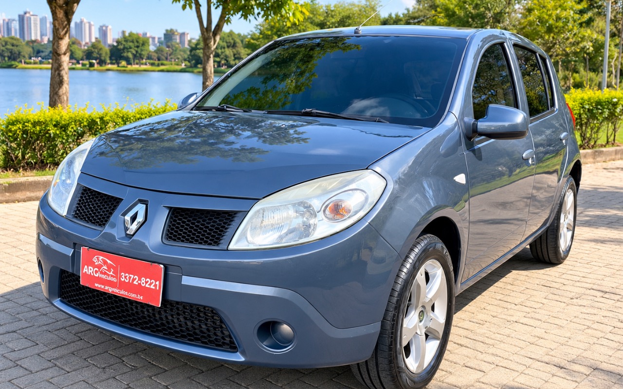 Renault Sandero 2011 Cinza — foto 1 de 3