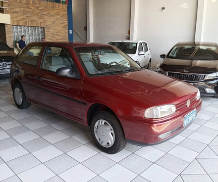 Volkswagen Gol 1997 Vermelho — foto 1 de 3