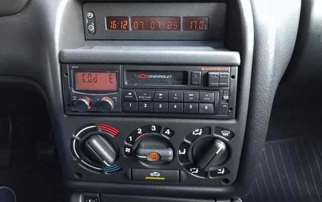 imagem-https://www.socarrao.com.br/sc-vehicle-images-prod/51566/1779738624202-vehicle_image_1751921086_57a89328ac9c32d7d6e5fc89cc803db8.jpeg