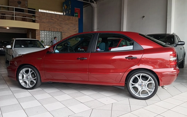 imagem-https://www.socarrao.com.br/sc-vehicle-images-prod/51569/1782923655293-vehicle_image_1754338521_0bb3aedf5d2e0af3bb96a679ff8ea2bc.jpeg