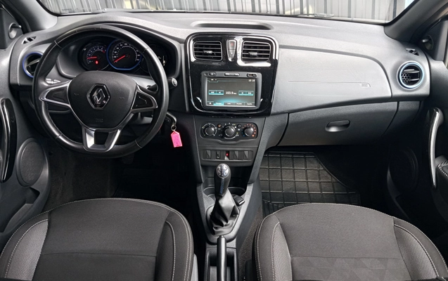 imagem-https://www.socarrao.com.br/sc-vehicle-images-prod/51583/1786130797444-vehicle_image_1769520640_b91e817969c4fc3a89ef09b6d1640dcf.jpeg