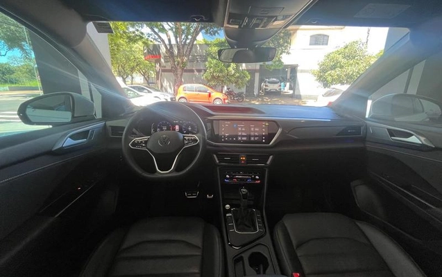 imagem-https://www.socarrao.com.br/sc-vehicle-images-prod/51612/1788351067193-7624308_9_B_e223ff0313.jpeg