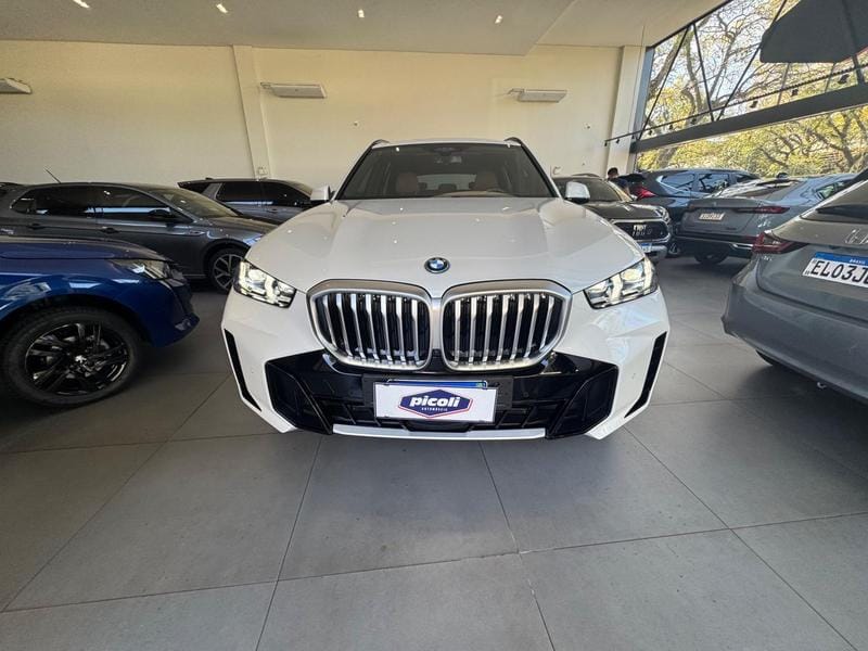 BMW X5 XDRIVE 50e 3.0 M Sport Aut. (Hibrido) na cor Branco em Maringá / PR - 51623