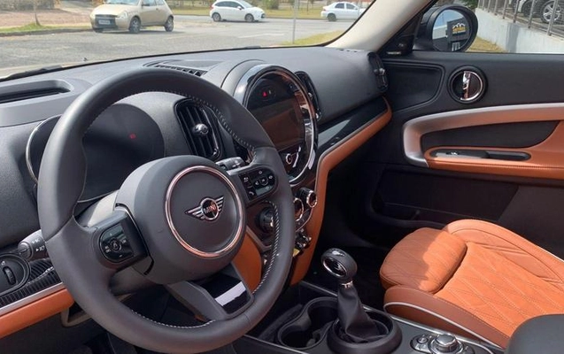 imagem-https://www.socarrao.com.br/sc-vehicle-images-prod/51637/1788449488683-7206143_13_B_09a7d09055.jpeg