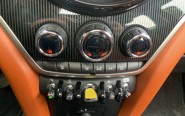 imagem-https://www.socarrao.com.br/sc-vehicle-images-prod/51637/1788449488696-7206143_24_B_38ba3f5ce1.jpeg
