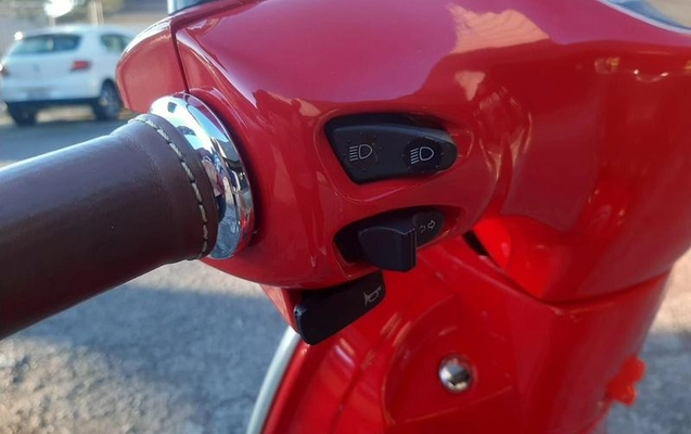 imagem-https://www.socarrao.com.br/sc-vehicle-images-prod/51647/1788446247109-7700760_7_B_4f715aca0d.jpeg
