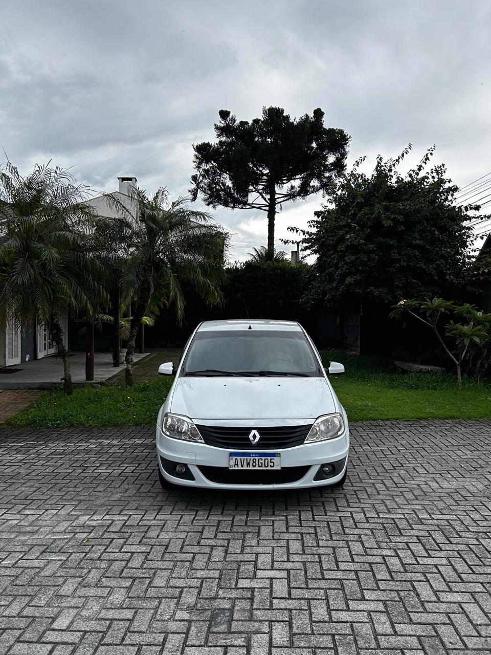 Renault Logan Expres./Exp. UP Hi-Flex 1.0 16V 4p na cor Branco em Curitiba / PR - 51732