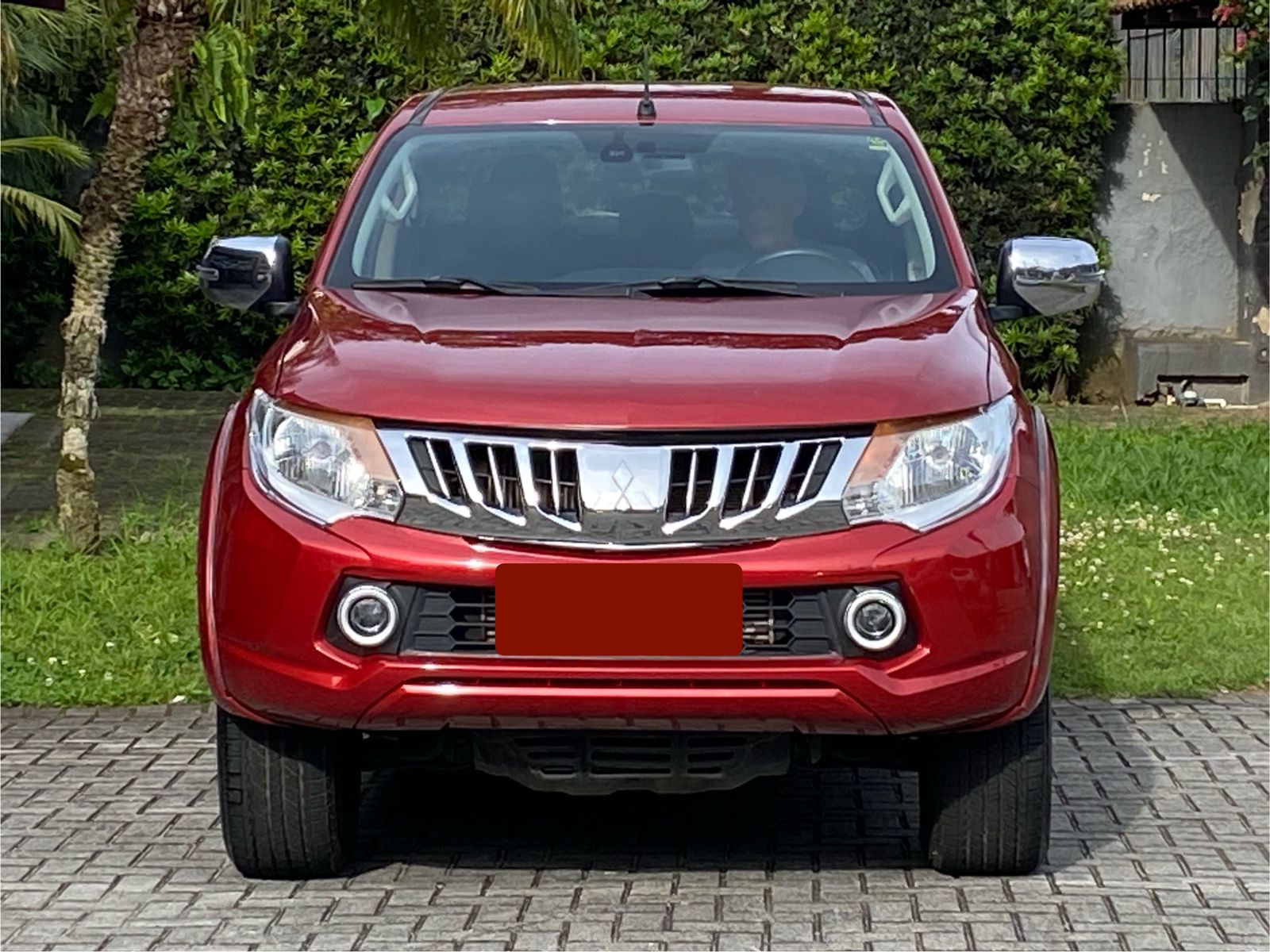 Mitsubishi L200 Triton Sport HPE 2.4 CD Diesel Aut. na cor Vermelho em Curitiba / PR - 51739
