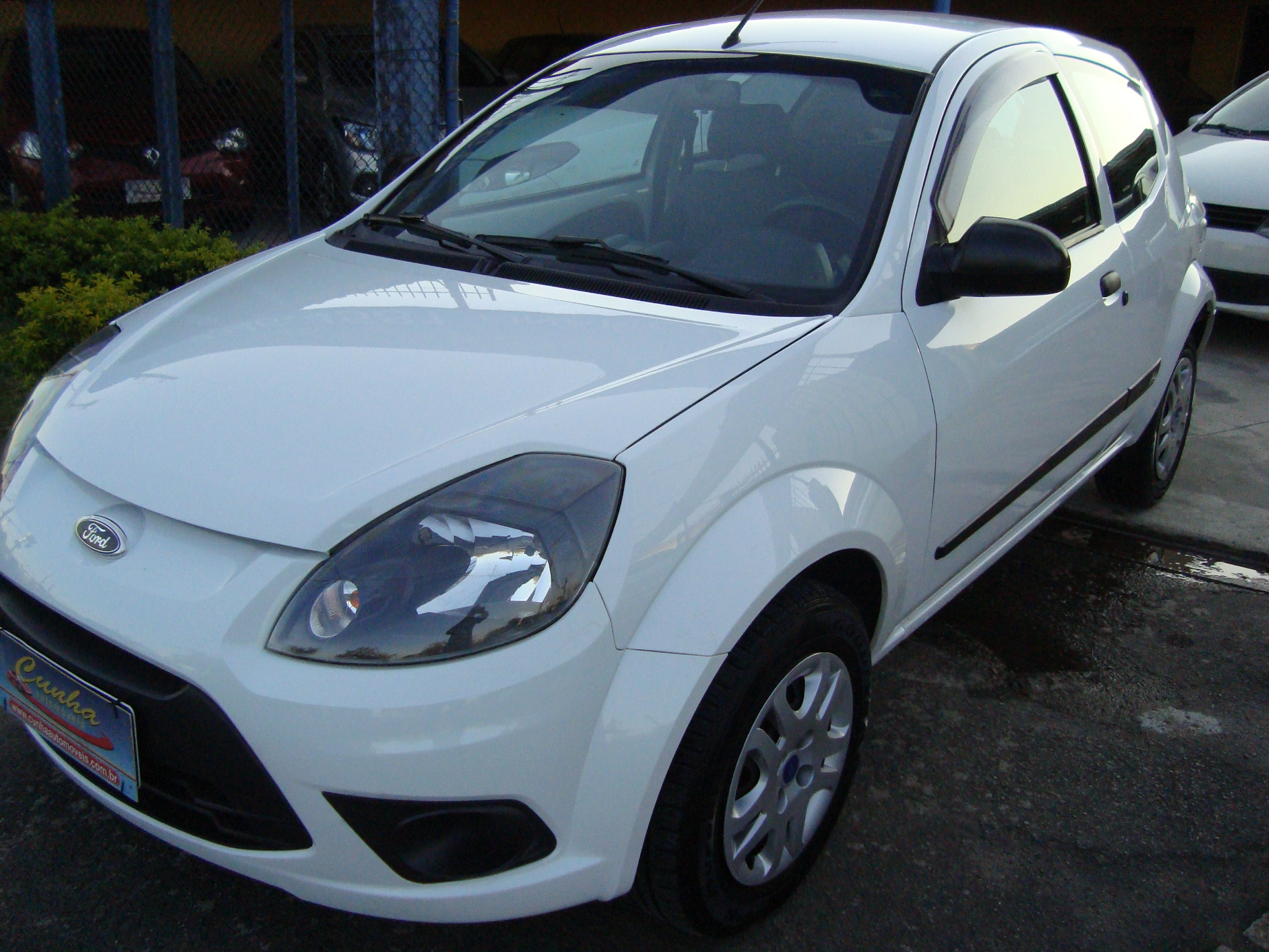 Ford Ka 1.0 8V/1.0 8V ST Flex 3p na cor Branco em Curitiba / PR - 51748
