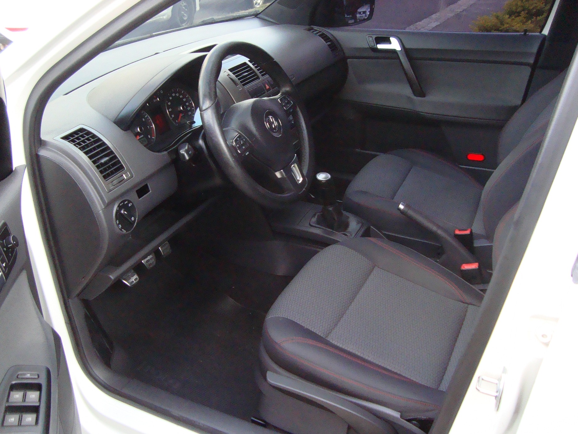 imagem-https://www.socarrao.com.br/sc-vehicle-images-prod/51751/1769989044848-6596145OR_1744487082_6_840.jpg