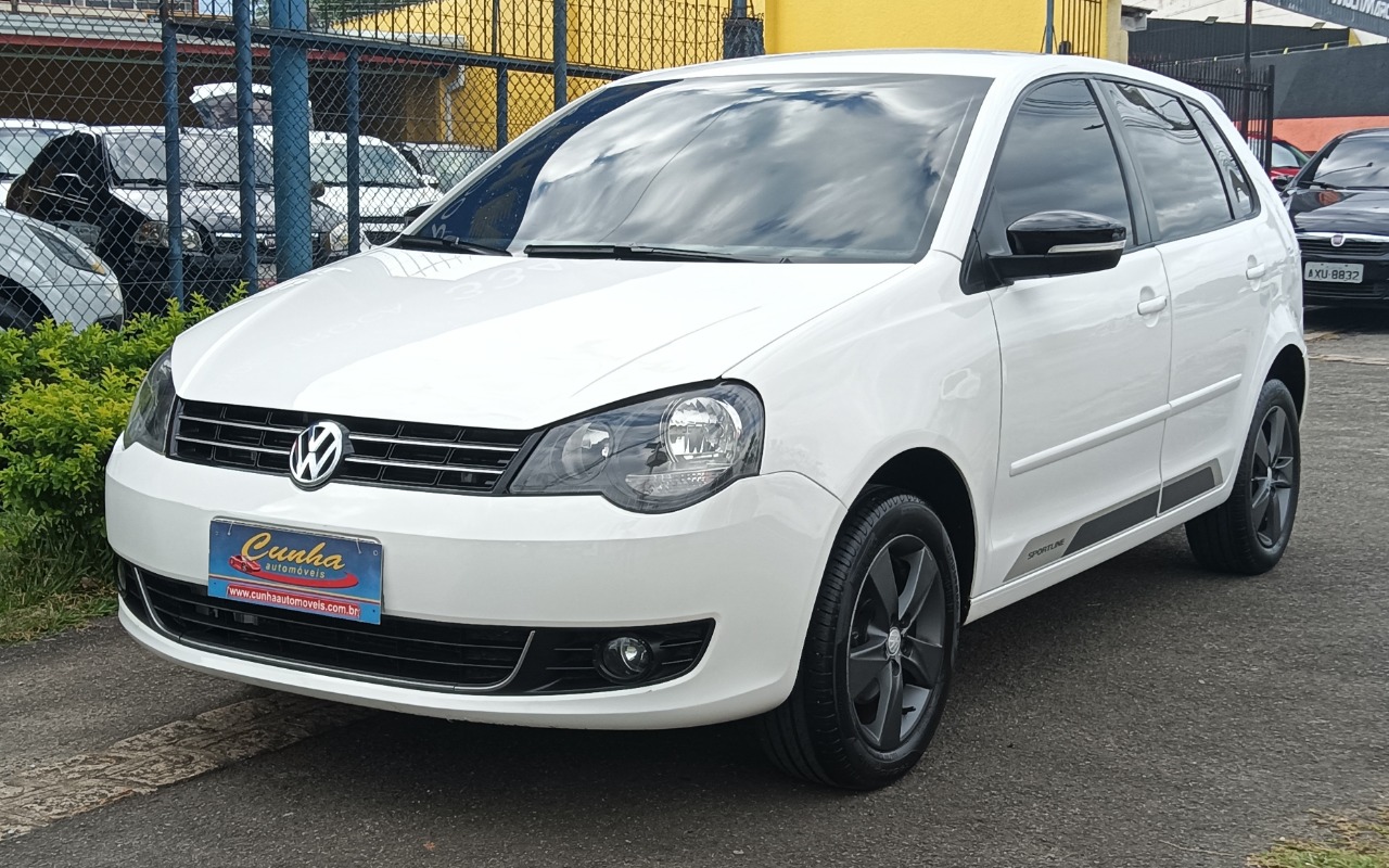 Volkswagen Polo 2014 Branco — foto 1 de 3