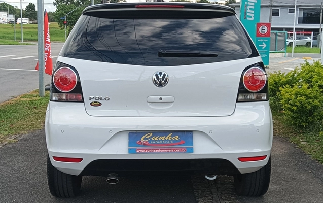 imagem-https://www.socarrao.com.br/sc-vehicle-images-prod/51754/1787169144019-SU1HXzIwMjUwNDA5XzE2MjUyNn4yLmpwZw.jpg