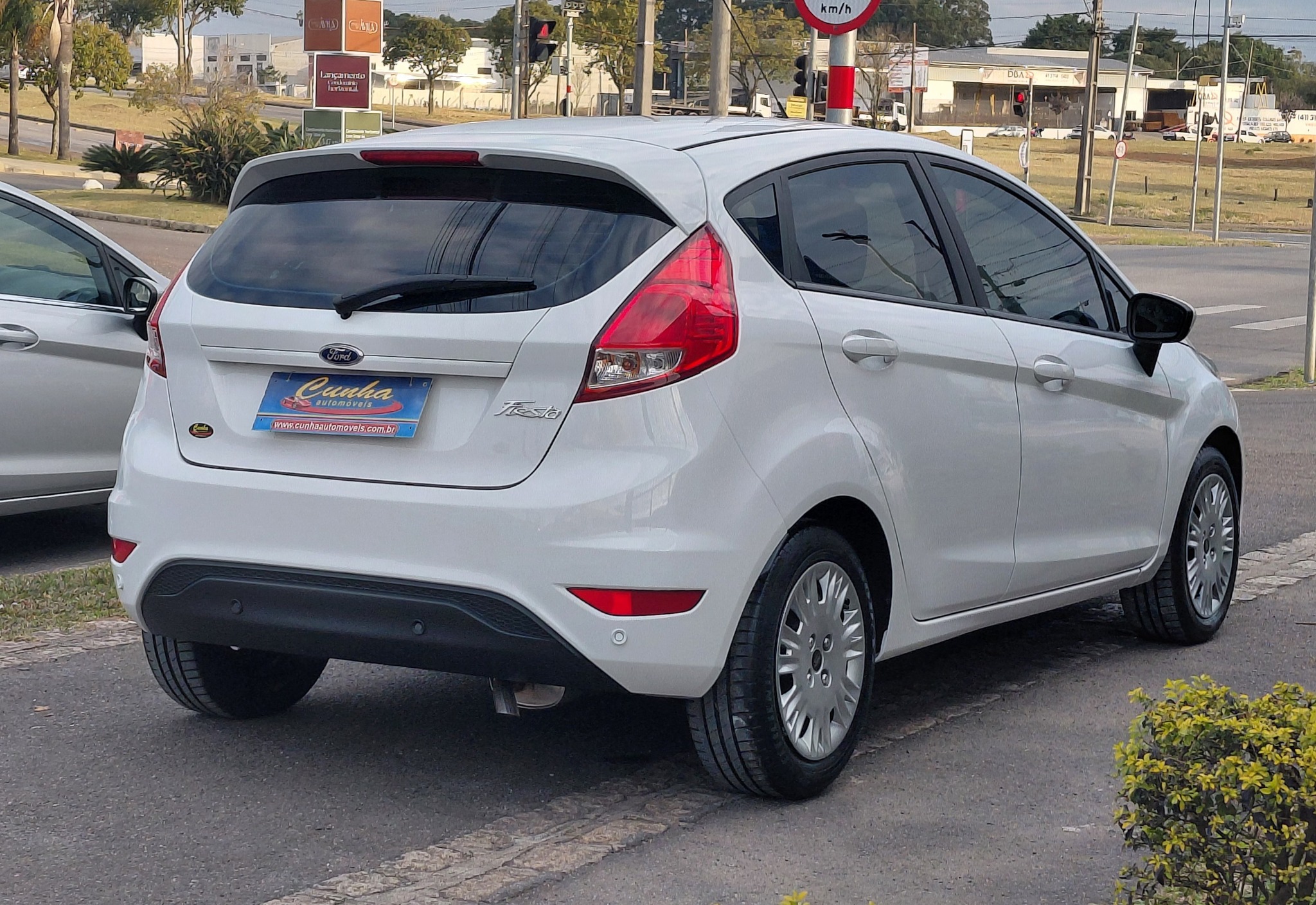 imagem-https://www.socarrao.com.br/sc-vehicle-images-prod/51755/1769989045743-6797757OR_1753281030_36_120.jpg
