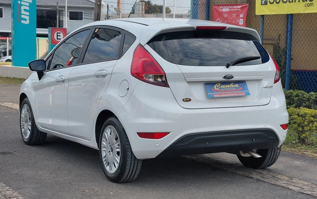 imagem-https://www.socarrao.com.br/sc-vehicle-images-prod/51755/1769989045743-6797757OR_1753281034_43_250.jpg