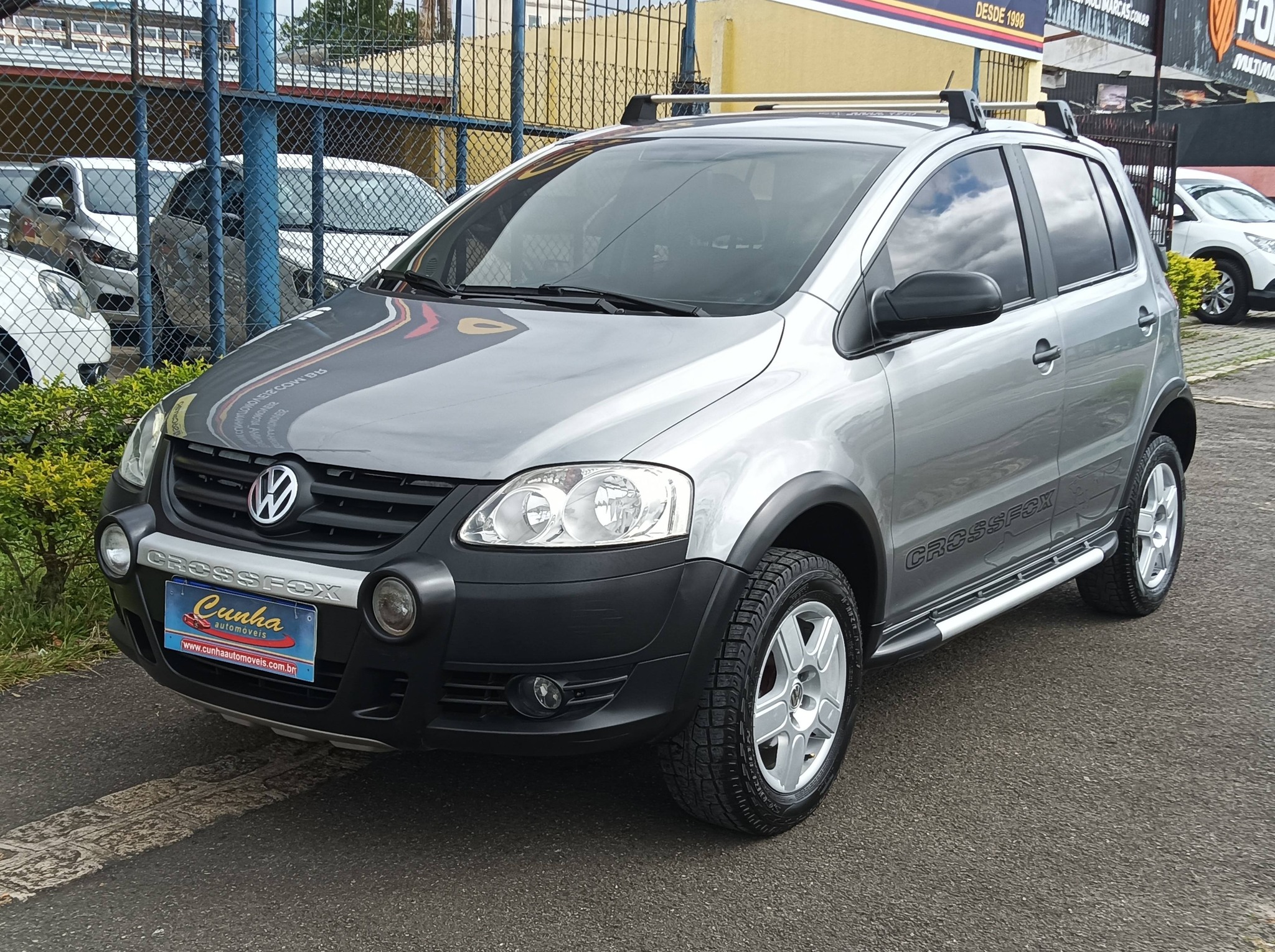 Volkswagen Crossfox 2008 Cinza — foto 1 de 3