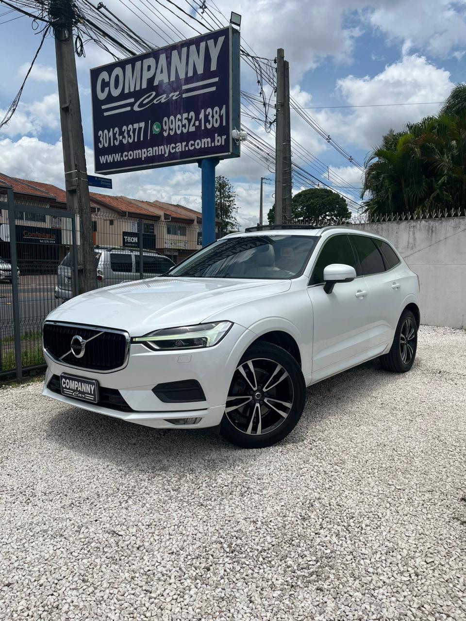 Volvo XC60 T-5 MOMENTUM 2.0 254cv AWD 5p na cor Branco em Curitiba / PR - 51905