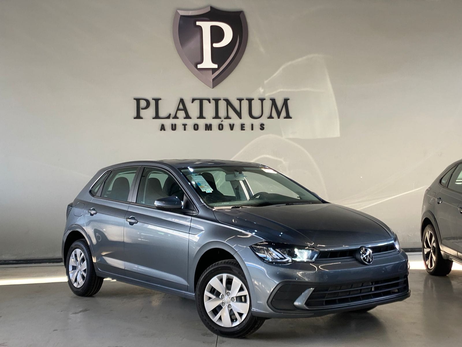 Volkswagen Polo 1.0 Flex 12V 5p 2024 Cinza — foto 1 de 3