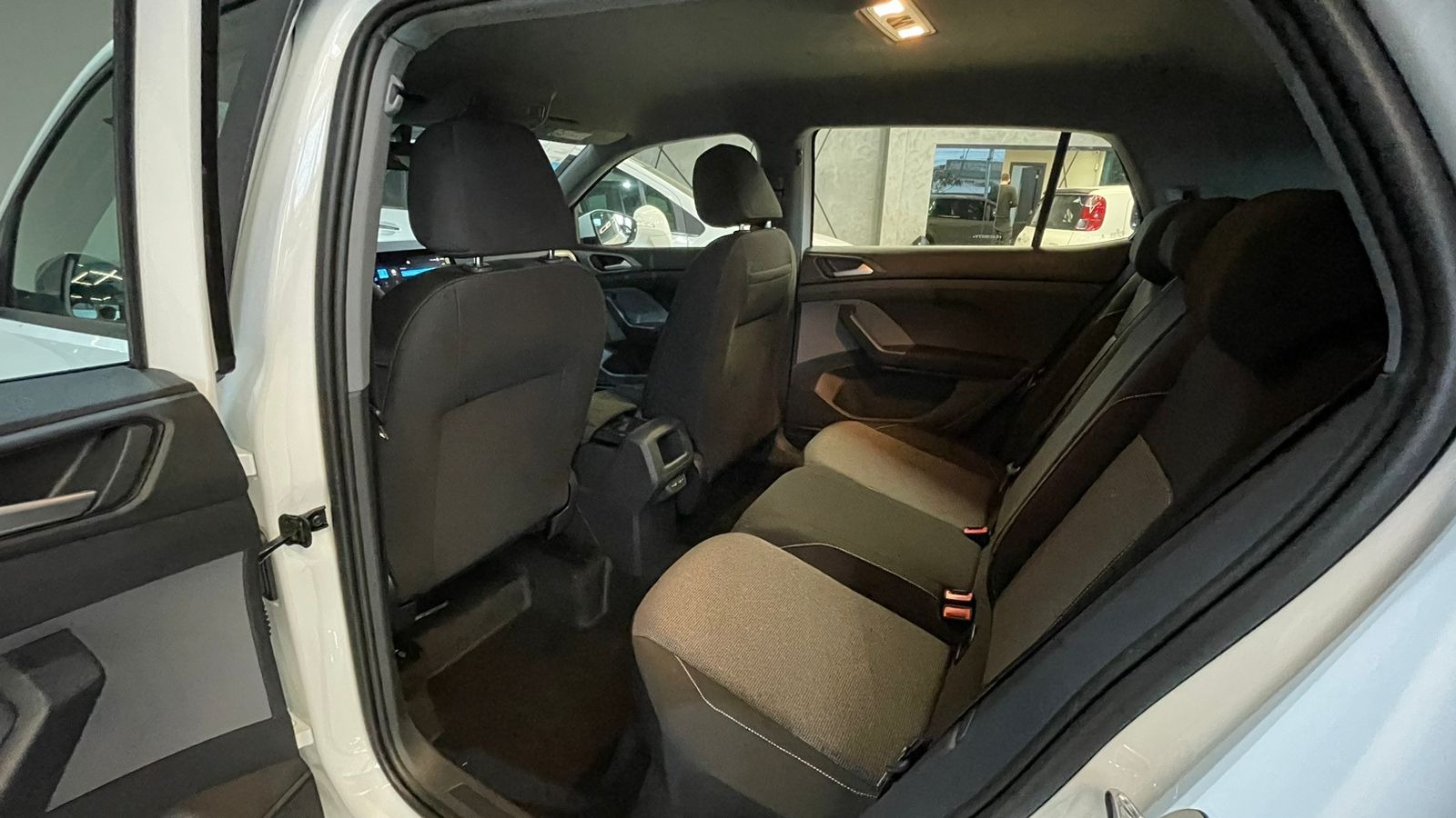 imagem-https://www.socarrao.com.br/sc-vehicle-images-prod/51922/1769989048584-6076838OR_1723128318_77_50.jpg