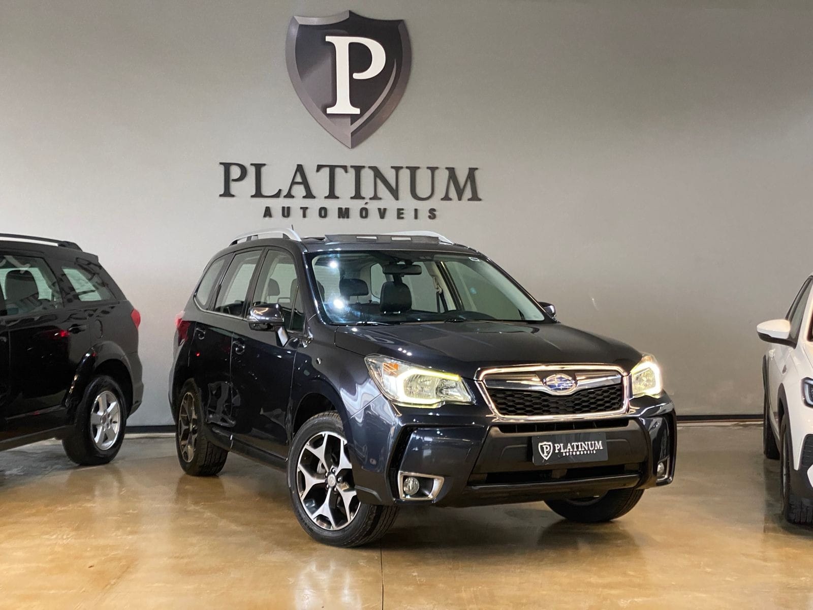 Subaru Forester 2015 Cinza — foto 1 de 3