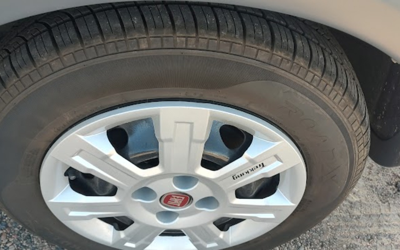 imagem-https://www.socarrao.com.br/sc-vehicle-images-prod/51996/1778772956794-SU1HXzIwMjYwNTE0XzEwNTIyMTgxMF9IRFIuanBn.jpg