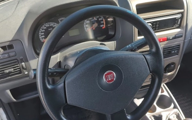 imagem-https://www.socarrao.com.br/sc-vehicle-images-prod/51996/1778772956899-SU1HXzIwMjYwNTE0XzEwNTI0MzA3M19IRFIuanBn.jpg