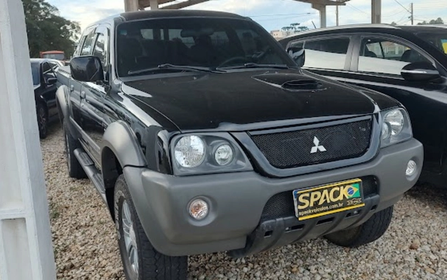 imagem-https://www.socarrao.com.br/sc-vehicle-images-prod/52009/1775663539955-SU1HXzIwMjYwNDA3XzE3MTgxODA0MV9IRFIuanBn.jpg