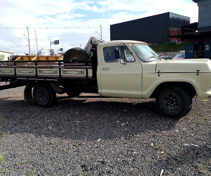 Chevrolet D-10 Diesel 1981 Bege — foto 1 de 3