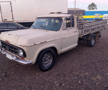 Chevrolet D-10 Diesel 1982 Bege — foto 1 de 3