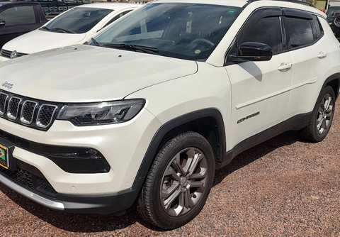 Jeep Compass 2023 Bege — foto 1 de 3