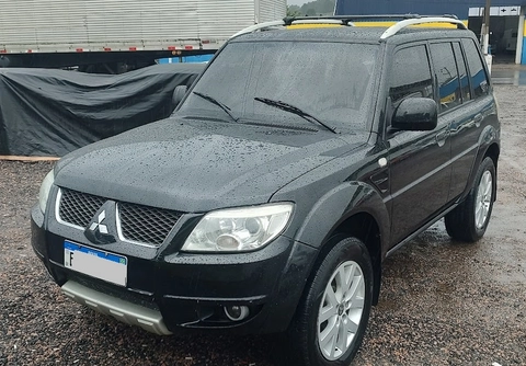 Mitsubishi Pajero TR4 2011 Preto — foto 1 de 3