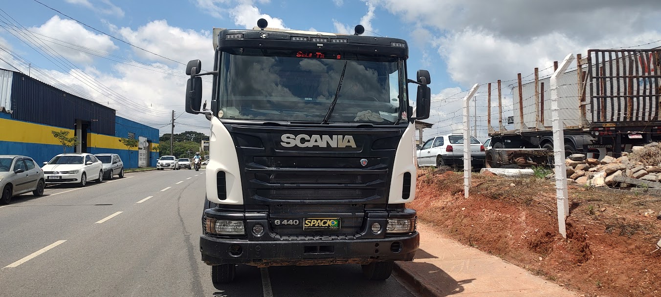 imagem-https://www.socarrao.com.br/sc-vehicle-images-prod/52062/1769989065940-7042153OR_1762440860_98_160.jpg