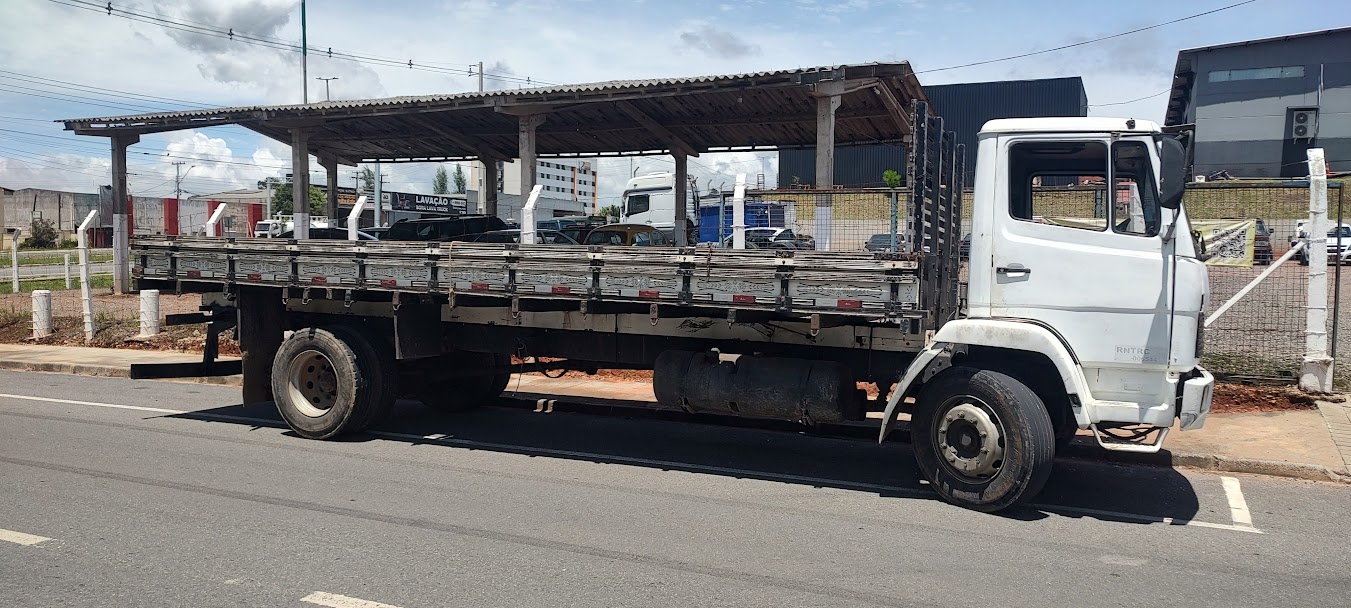 imagem-https://www.socarrao.com.br/sc-vehicle-images-prod/52065/1769989066584-7058587OR_1763050621_20_170.jpg