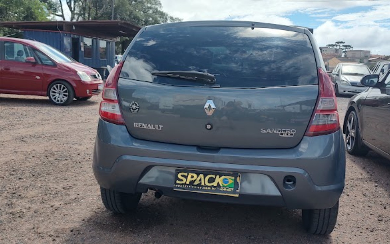 imagem-https://www.socarrao.com.br/sc-vehicle-images-prod/52088/1775058669389-SU1HXzIwMjYwNDAxXzEyMjI0MTUyOF9IRFIuanBn.jpg