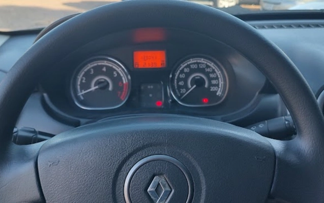 imagem-https://www.socarrao.com.br/sc-vehicle-images-prod/52088/1775058669822-SU1HXzIwMjYwMzI3XzE1NTkyMzM3Ml9IRFIuanBn.jpg