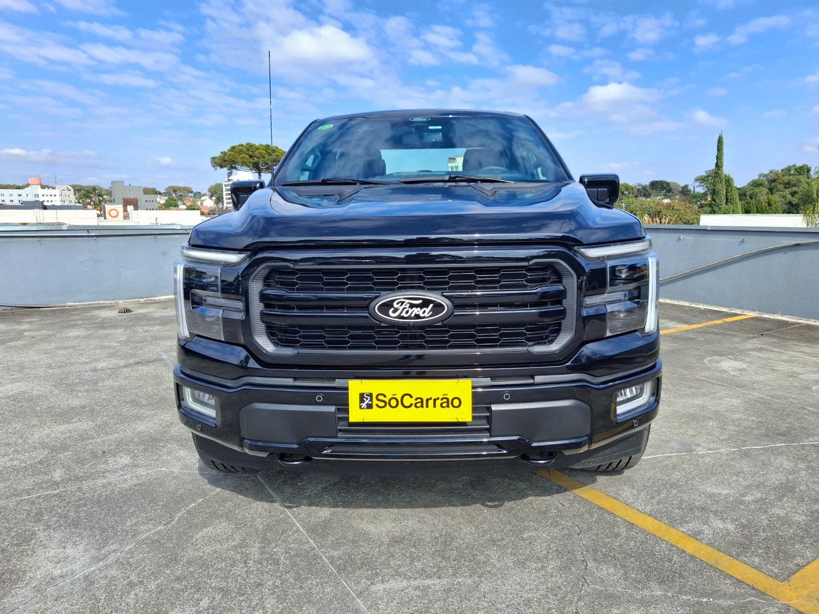 Ford F-150 2025 Preto — foto 1 de 3