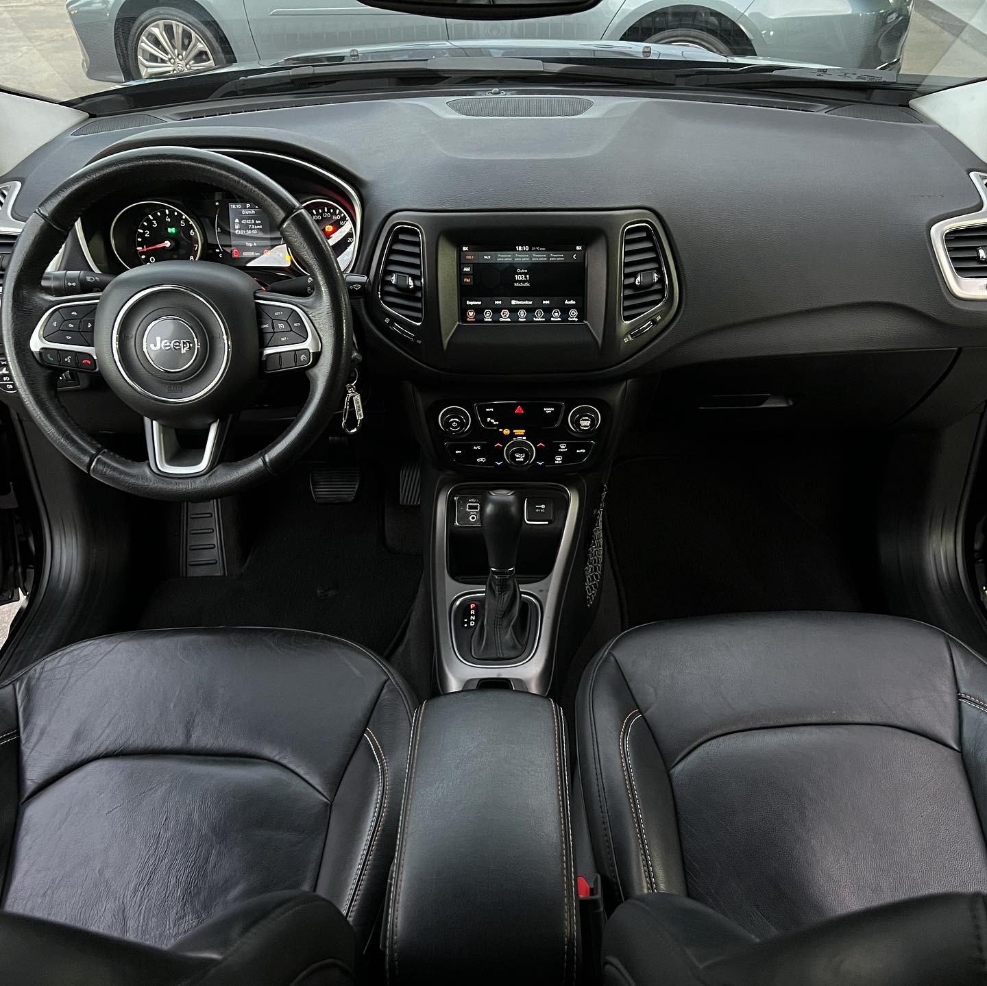 imagem-https://www.socarrao.com.br/sc-vehicle-images-prod/52267/1769989053823-6892443OR_1756748044_6_100.jpg