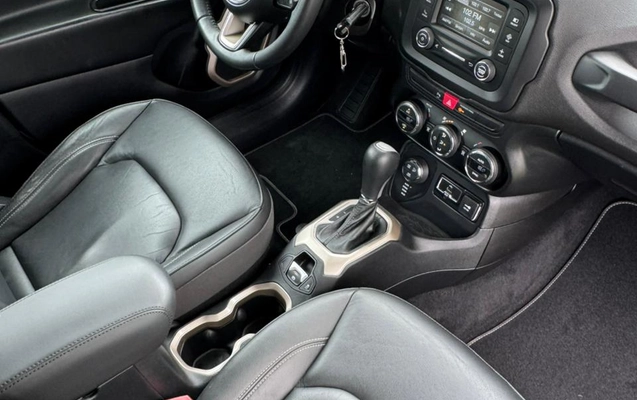 imagem-https://www.socarrao.com.br/sc-vehicle-images-prod/52273/1769989055199-7022666OR_1761856664_4_850.jpg