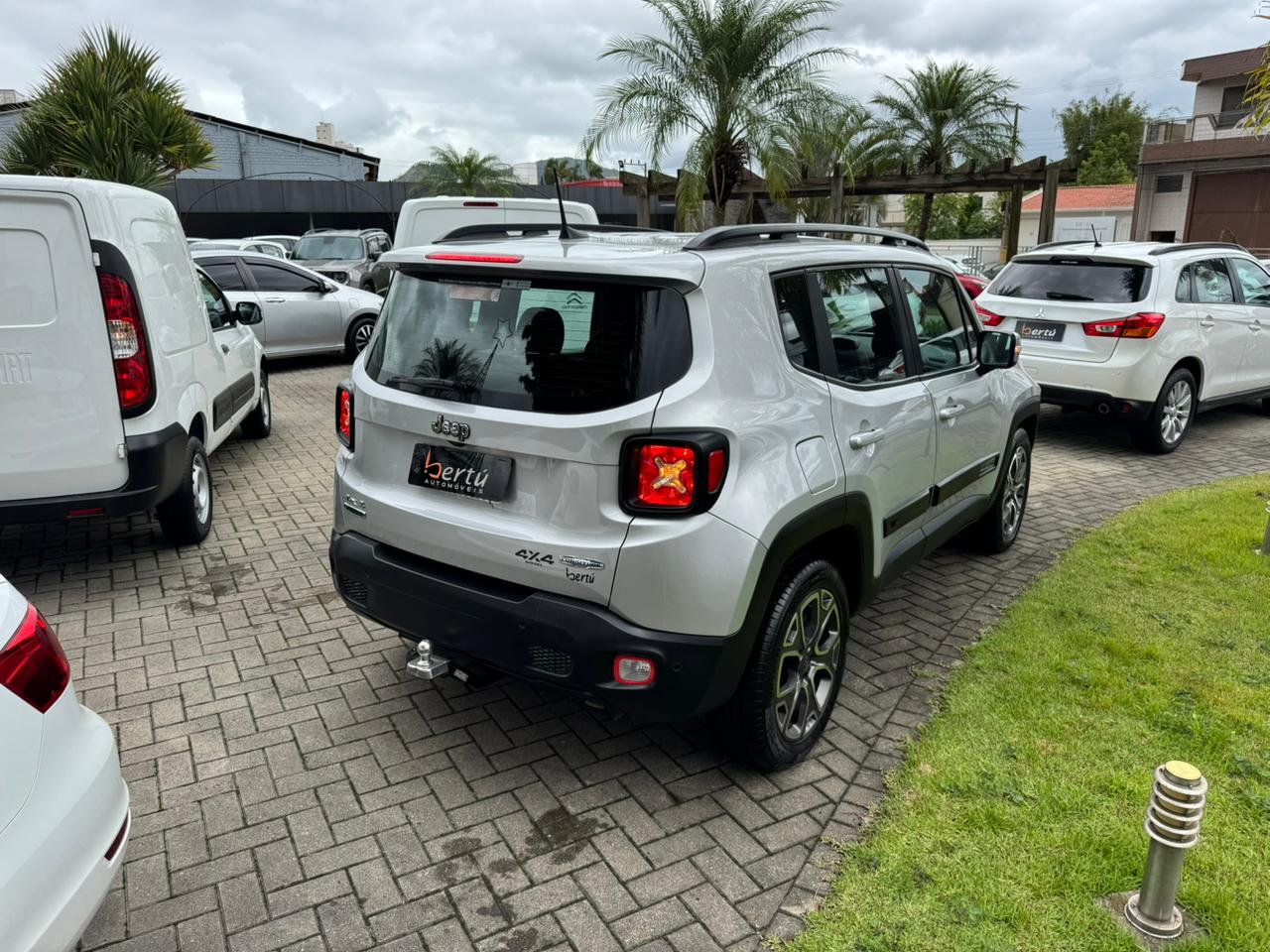 imagem-https://www.socarrao.com.br/sc-vehicle-images-prod/52273/1769989055199-7022666OR_1761856669_81_430.jpg