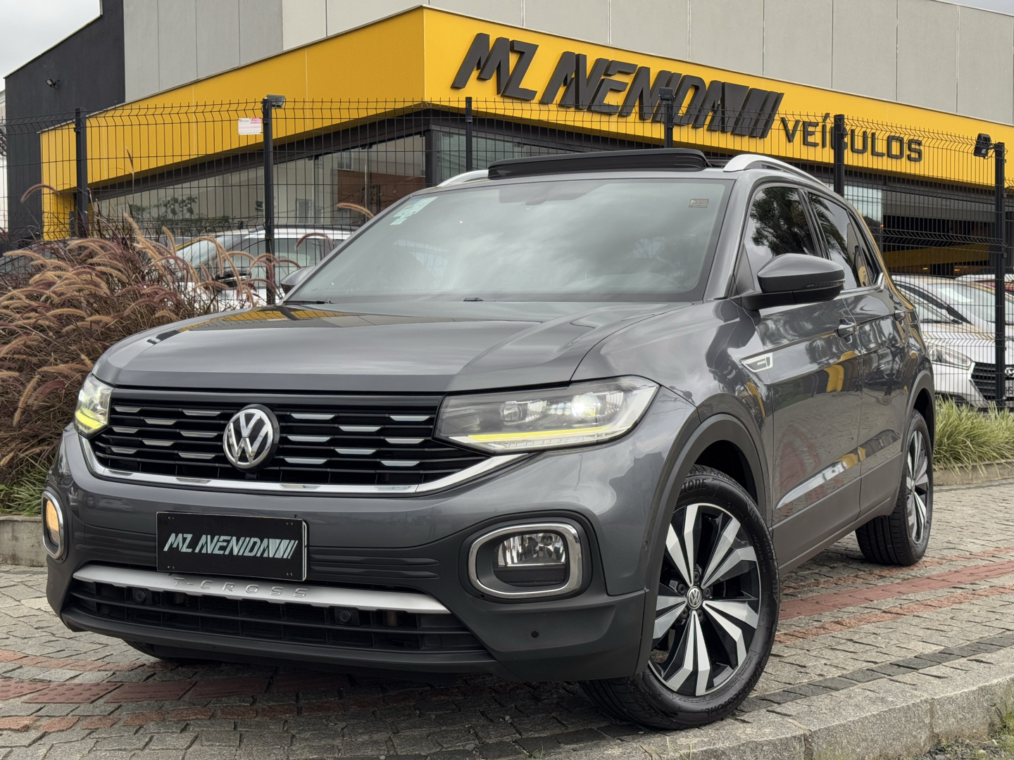 Volkswagen T-Cross Hig. 250 TSI 1.4 Flex 16V 5p Aut na cor Cinza em Joinville / SC - 52485
