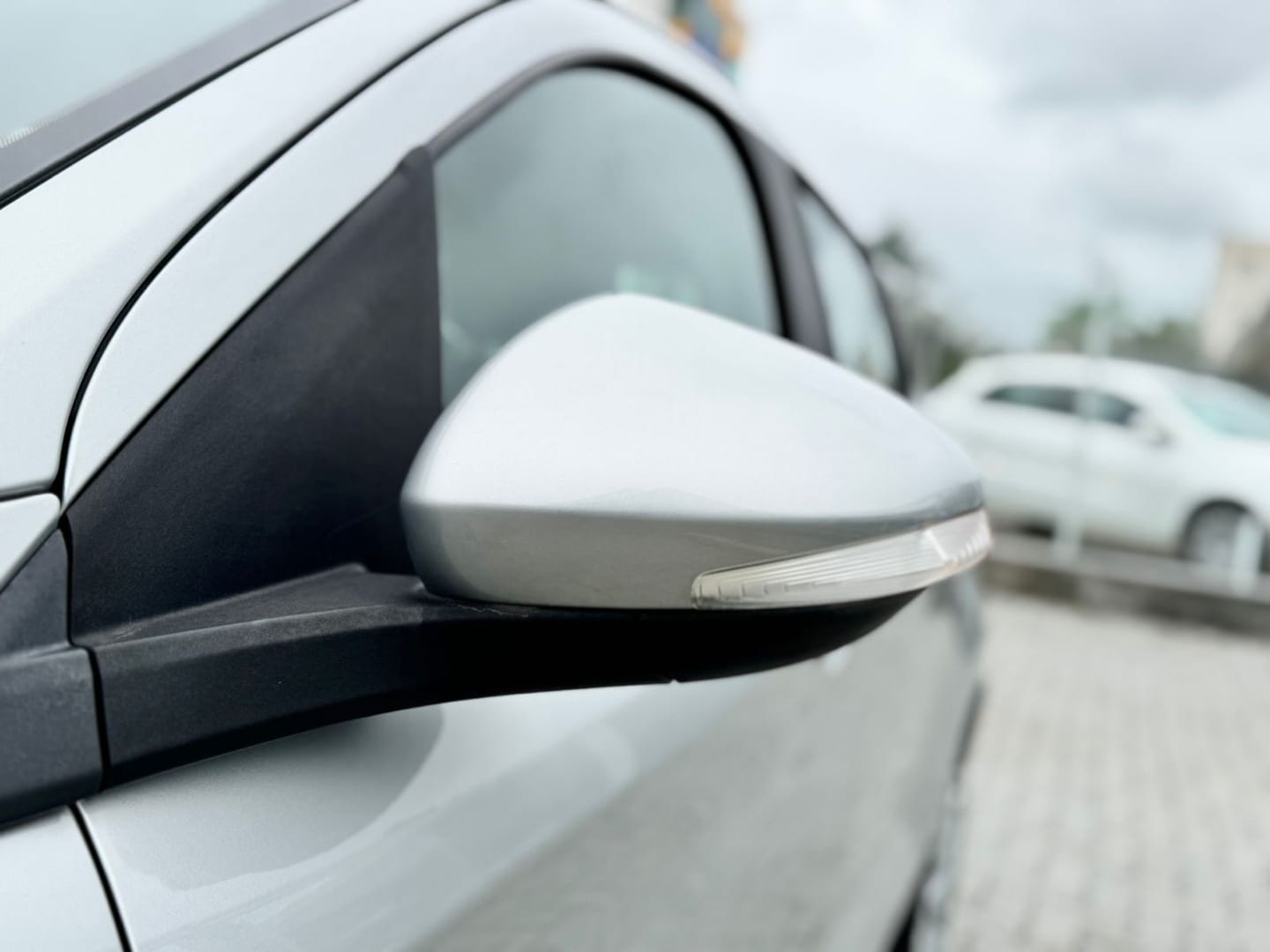 imagem-https://www.socarrao.com.br/sc-vehicle-images-prod/52556/1769989062198-6413777OR_1736454734_95_450.jpg