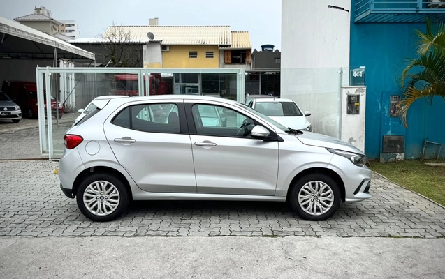 imagem-https://www.socarrao.com.br/sc-vehicle-images-prod/52556/1769989062198-6413777OR_1736454735_70_30.jpg